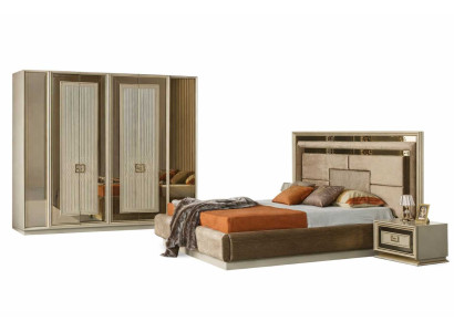 Luxuriöses Schlafzimmer Set Bett mit Nachttischen Design Kleiderschrank