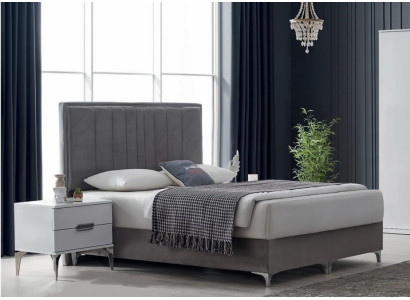 Modernes Schlafzimmer-Set mit Bett und zwei Nachttischen