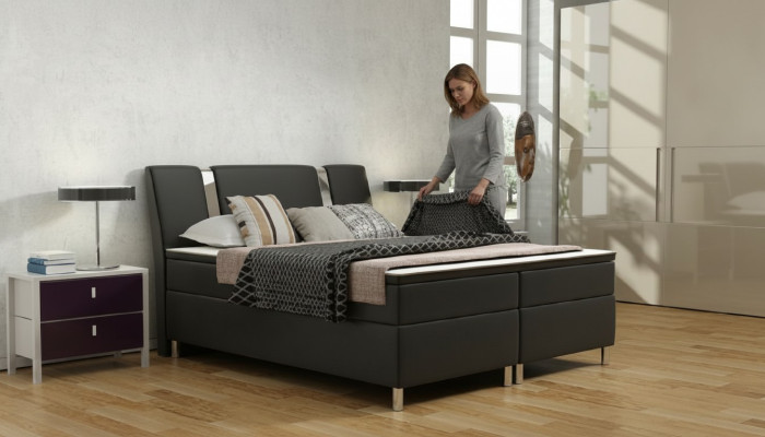 Lit à sommier tapissier avec cadre en cuir pour hôtel, y compris matelas et lit en cuir Visco.