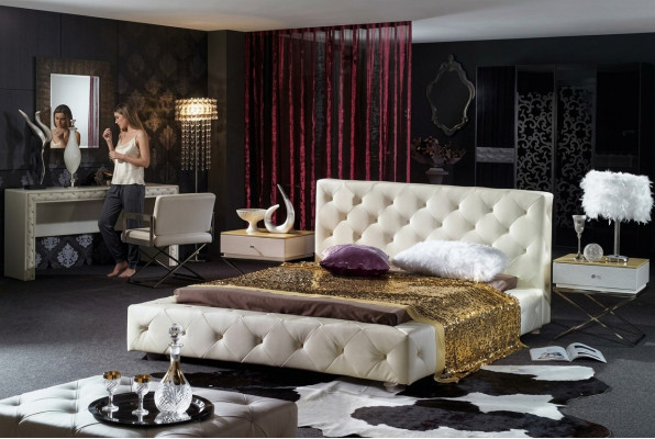 Lit design élégant, lits, lit en cuir, lit Chesterfield, lit rembourré, lit double, neuf