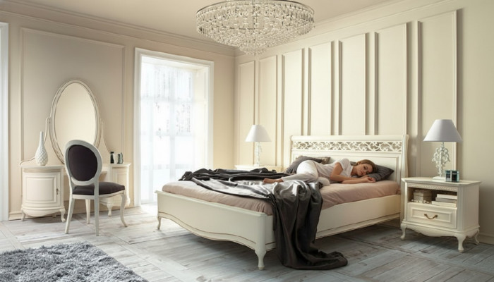 Ensemble de lit de luxe exclusif 5 pièces de style italien avec lit double design.
