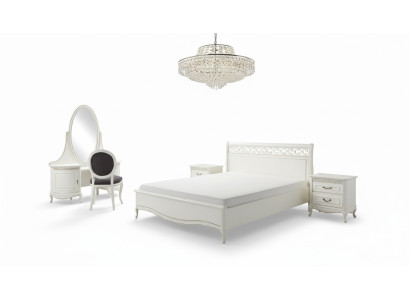 Ensemble de lit de luxe exclusif 5 pièces de style italien avec lit double design.