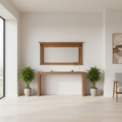 Miroir mural de designer classique avec cadre en bois véritable de style colonial.
