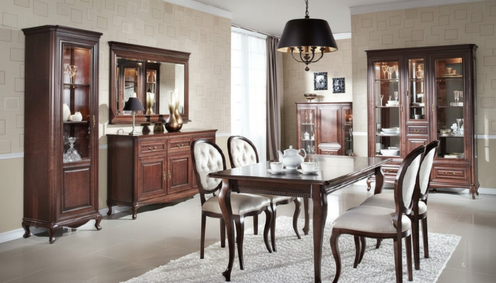 Ensemble de salle à manger luxueux pour le salon dans un style italien unique.