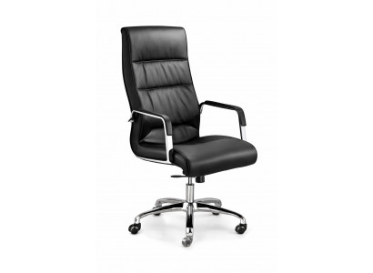 Ergonomischer Chefsessel mit schwarzem Kunstleder und Chromarmlehnen