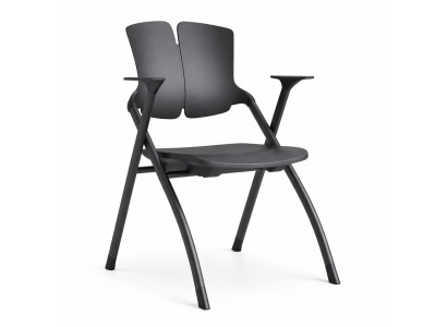 Seminarstuhl mit ergonomischem Design und schwarzem Kunststoffrahmen