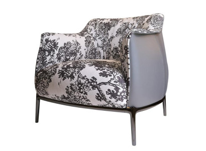 Luxuriöser Sessel Eleganter Komfort Polstersitz Design Wohnzimmermöbel