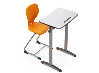 Moderne Schulbank mit stabilem Metallgestell und ergonomischem Stuhl