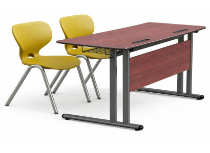 Moderne Schulbank mit ergonomischen Stühlen für effektives Lernen