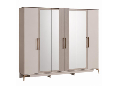 Eleganter, moderner Kleiderschrank mit Spiegel und vertikalen Rillen