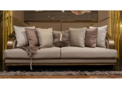 Beiger 3-Sitzer Stilvolles Wohnzimmer Sofa Designer Polstercouch