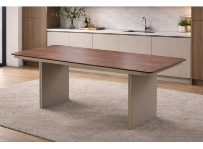 Schicker Brauner Esstisch Robuste Holzplatte Edler Esszimmertisch
