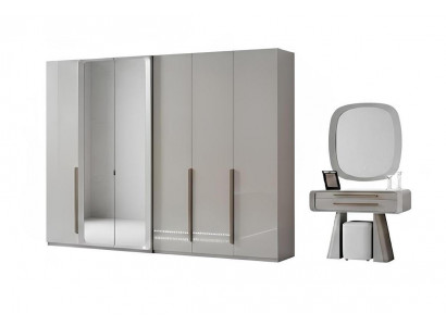 Schlafzimmer-Set Kleiderschrank Schminktisch Spiegel Beige Farbe Neu