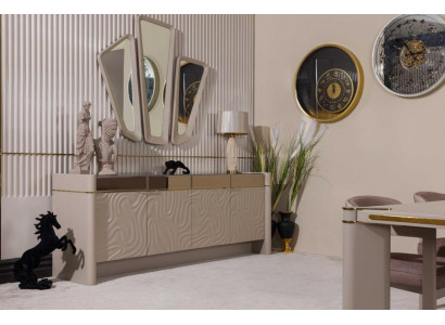 Konsole mit Spiegel – Elegantes Design für mehr Stauraum und Stil.
