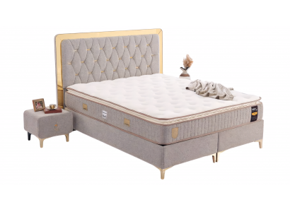 Set aus Bett und Nachttisch mit hochwertiger Polsterung und goldenen Details