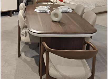 Designer Esszimmer Möbel Edler Holztisch Bequeme 6x Textilstühle