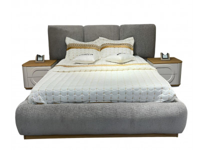 Luxuriöses Schlafzimmer-Set Designer Stoffbett 2x Holz Nachttische