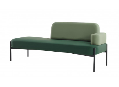 Moderne Sitzbank mit minimalistischer Rückenlehne und Armlehne