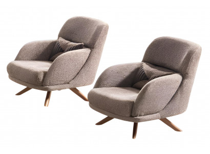 Komfortable 2x Sessel mit stilvollen Beinen und weichem Stoffbezug