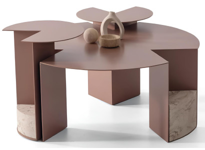 Eleganter Couchtisch mit zwei Beistelltischen und modernem Design