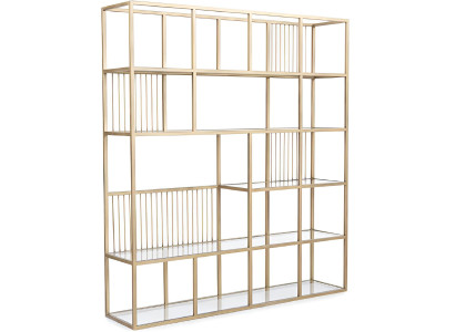 Modernes Bücherregal mit goldfarbenem Metallrahmen und Glasböden