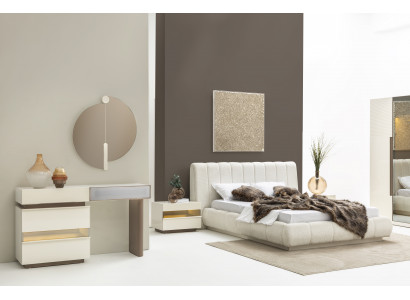 Schlafzimmer-Set in Beige – Bett, 2 Nachttische, Schminktisch & Spiegel