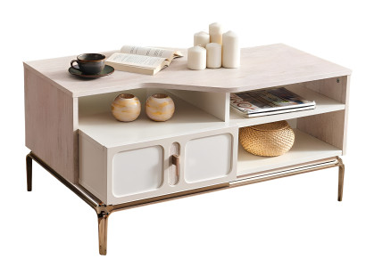 Eleganter Couchtisch mit goldenen Akzenten und Regalen zur Aufbewahrung